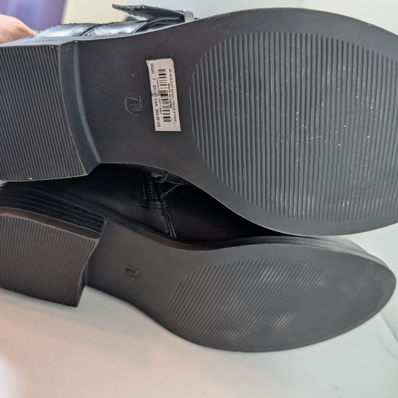 Torrid Size 7W Rain Boots - like new - Picture 3 of 3